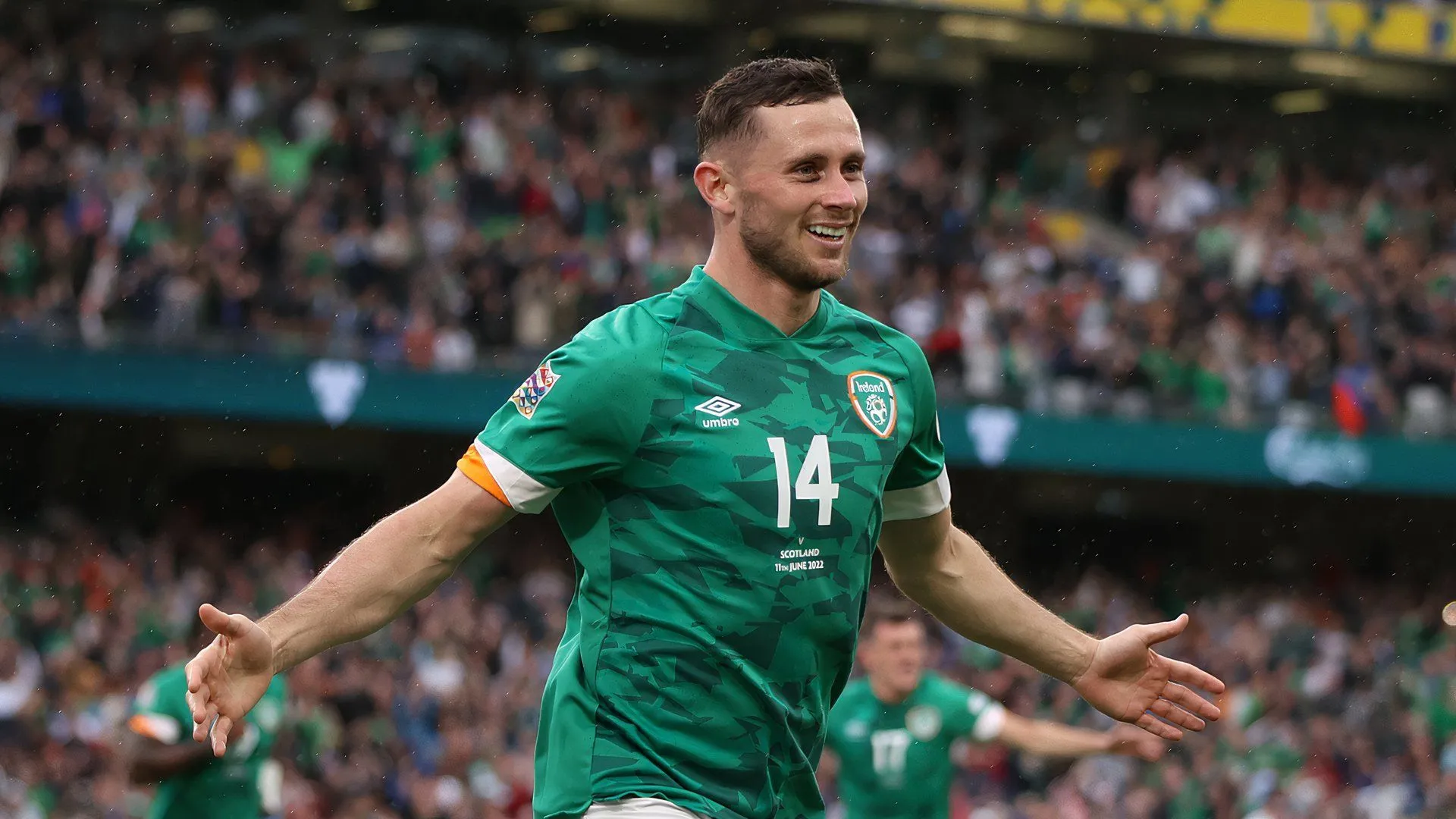 Alan Browne xử lý bóng trong trận đấu của Sunderland