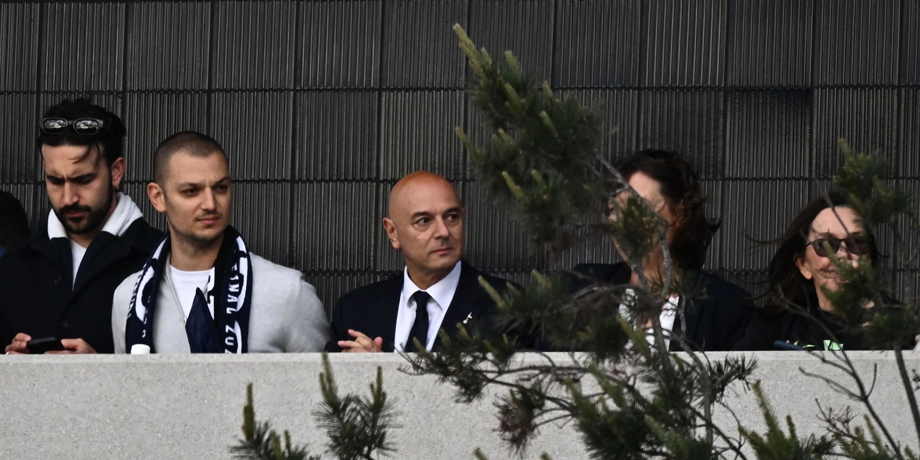 Chủ tịch Daniel Levy của Tottenham Hotspur giữa tâm điểm thương vụ chuyển nhượng Morgan Gibbs-White