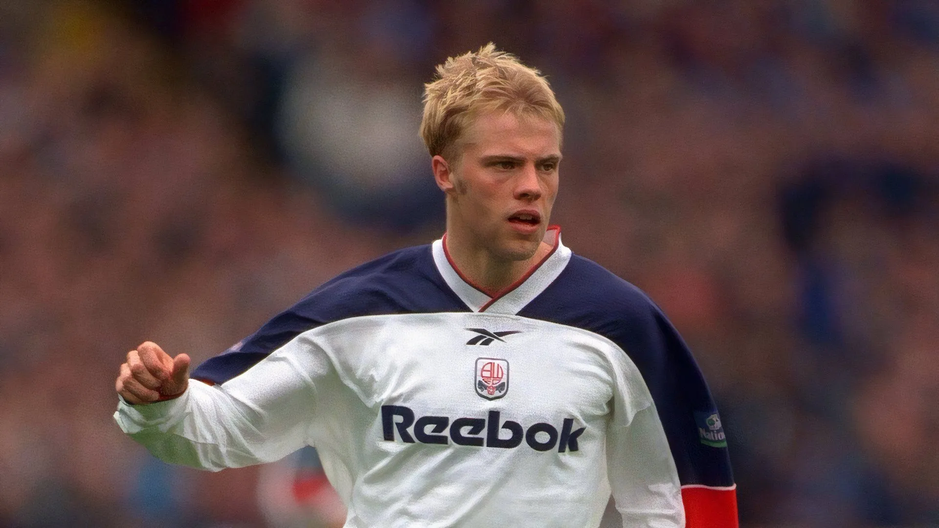 Eidur Gudjohnsen thời đỉnh cao trong màu áo Bolton Wanderers trước khi chuyển đến Chelsea.