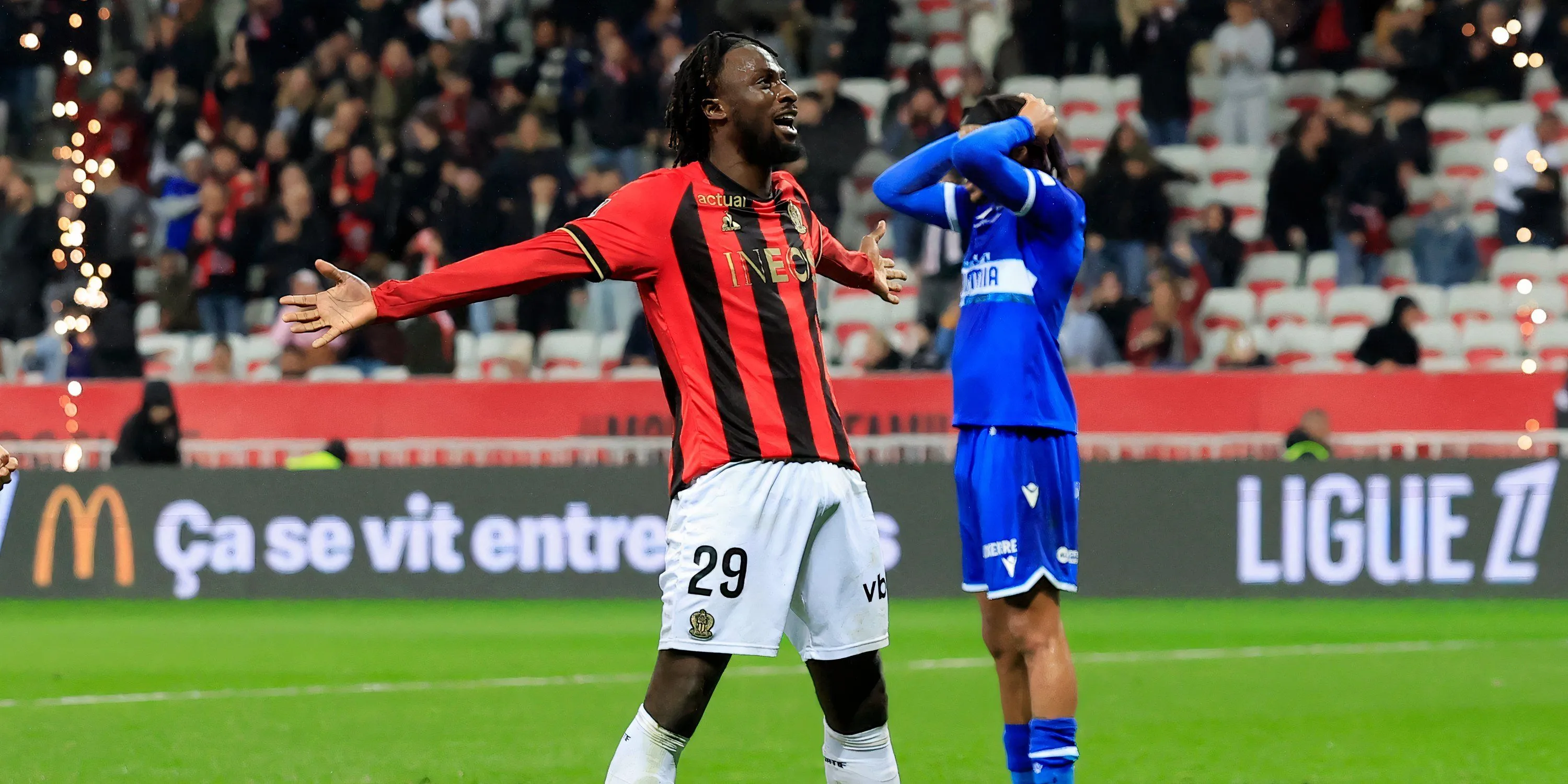 Evann Guessand, tiền đạo OGC Nice, mục tiêu chuyển nhượng của Leeds United