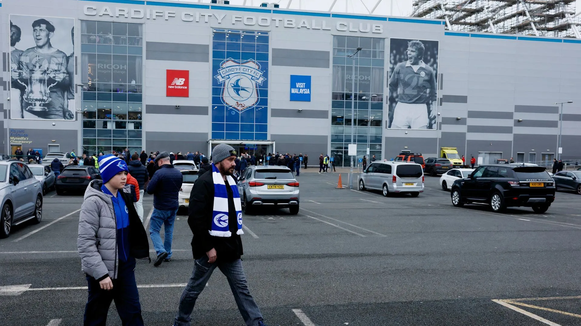 Người hâm mộ Cardiff City tại Sân vận động Cardiff City