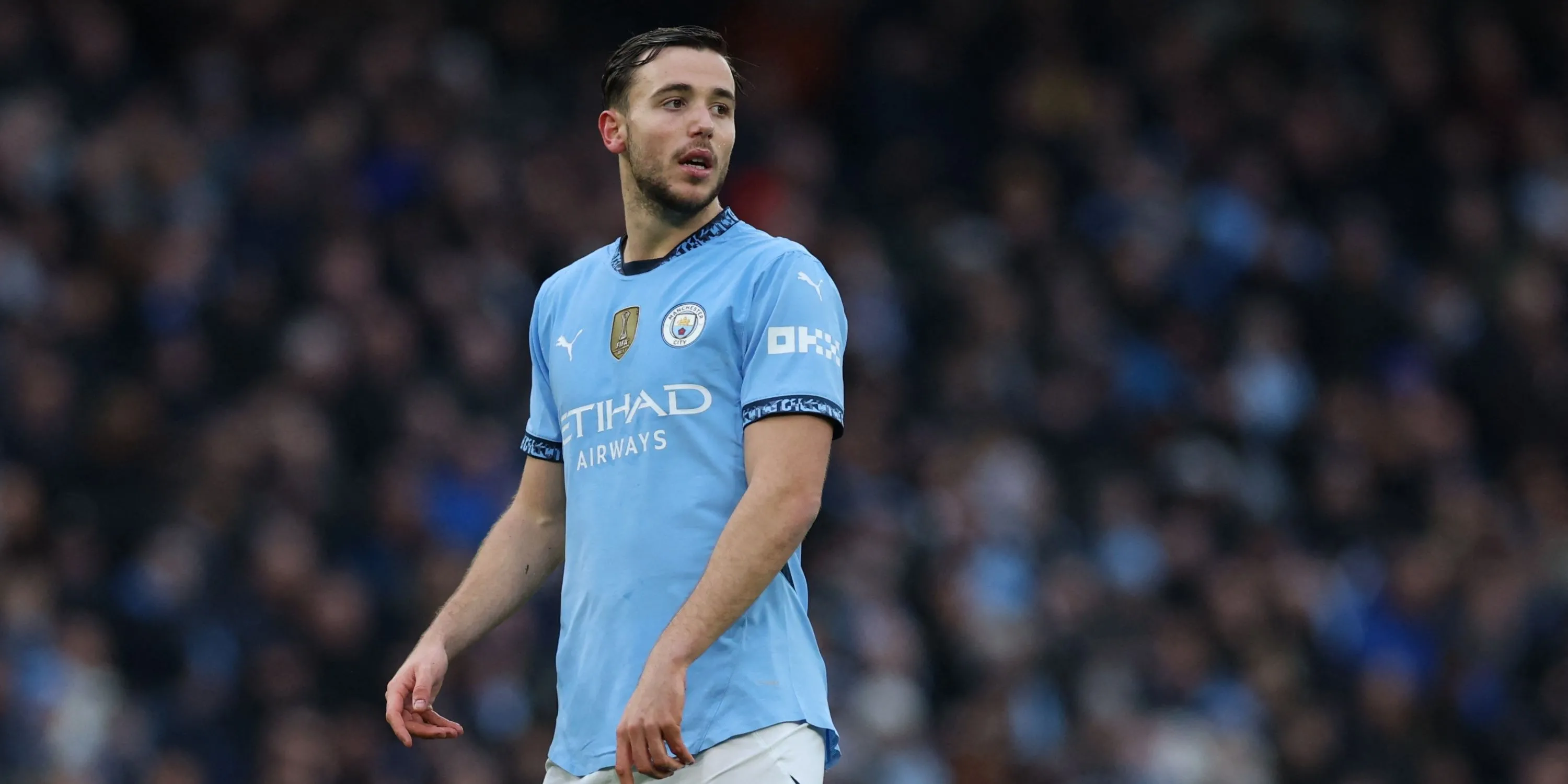 Tiền vệ Nico Gonzalez trong màu áo Man City