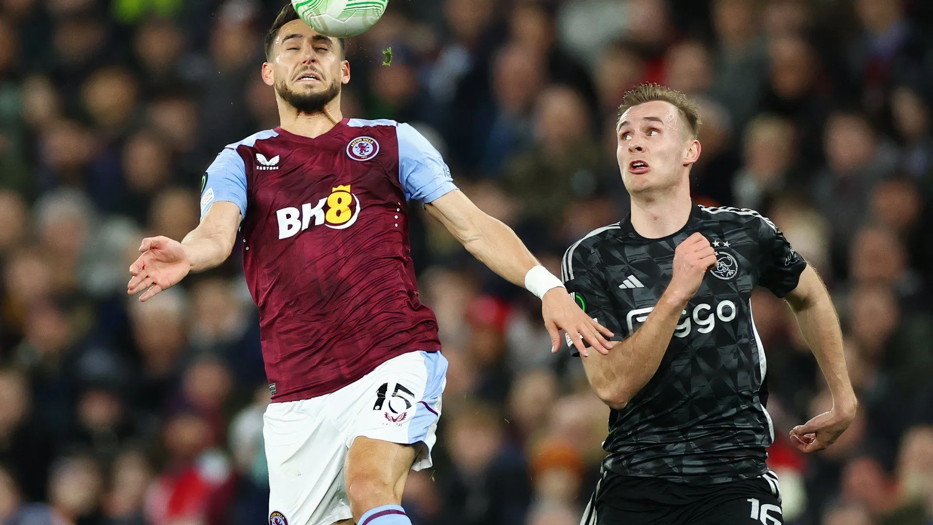Tiền vệ Sivert Mannsverk, mục tiêu chuyển nhượng của Blackburn Rovers từ Ajax