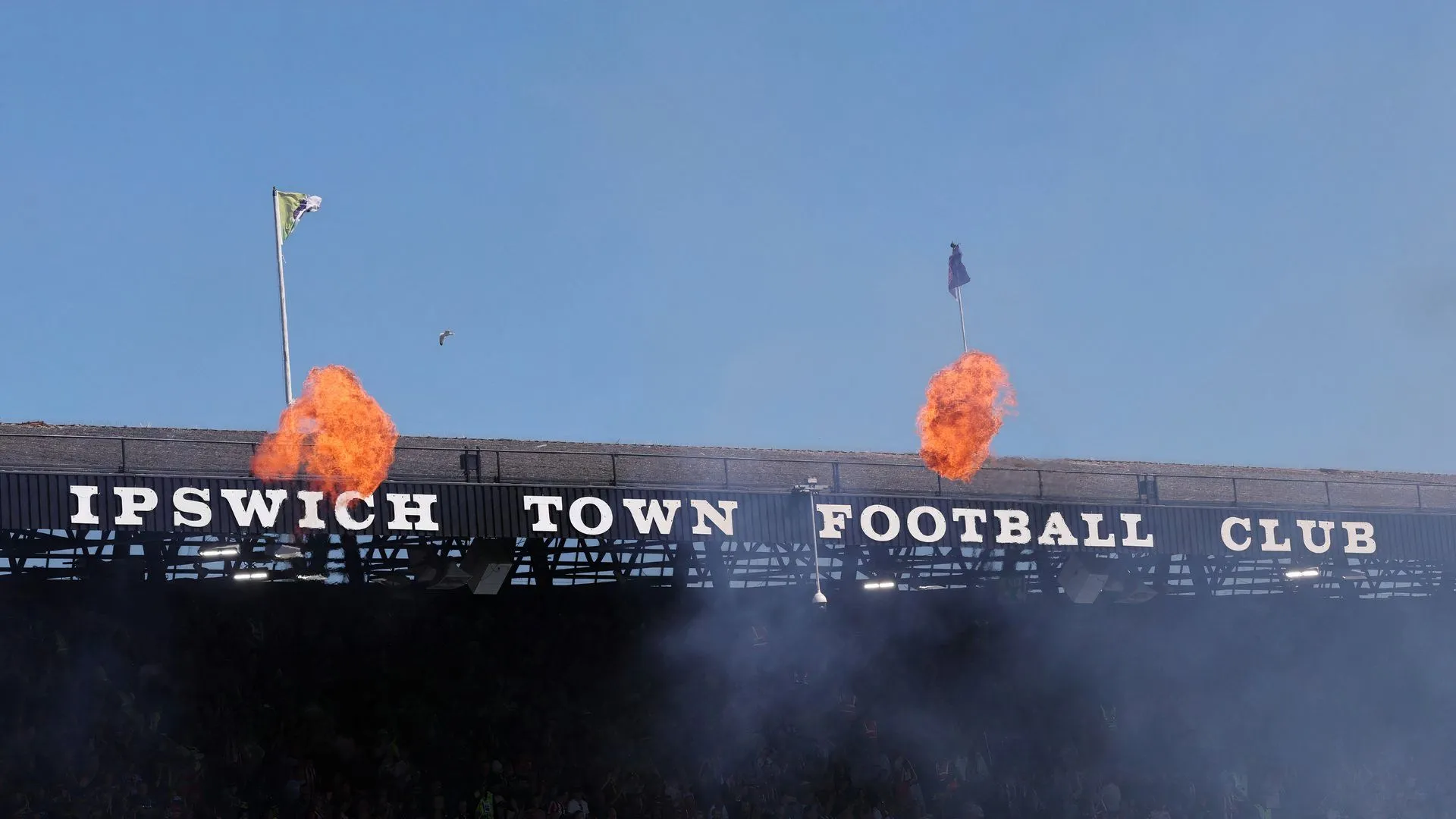 Toàn cảnh sân vận động Portman Road, sân nhà của Ipswich Town