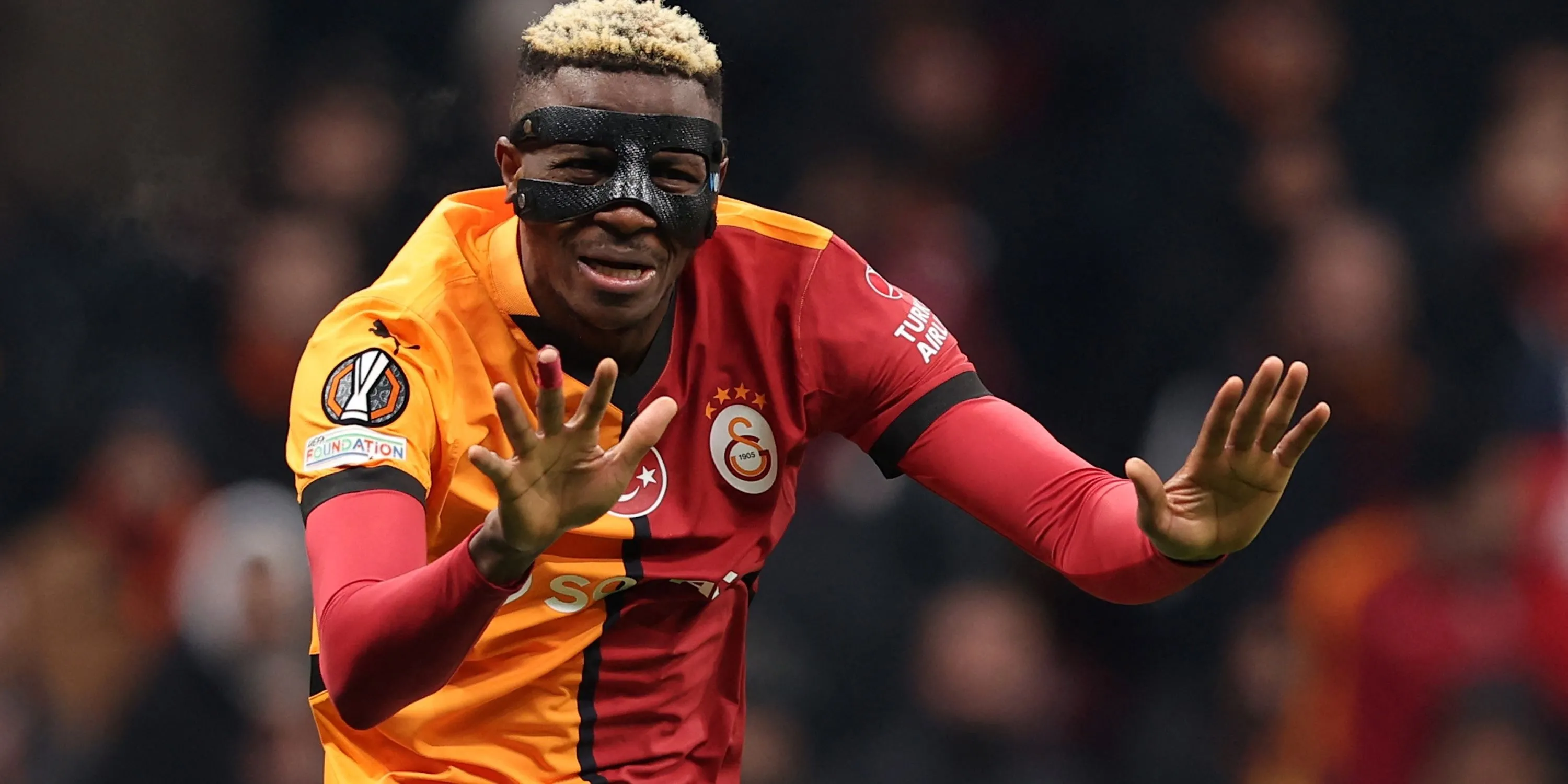 Victor Osimhen thi đấu cho Galatasaray theo dạng cho mượn