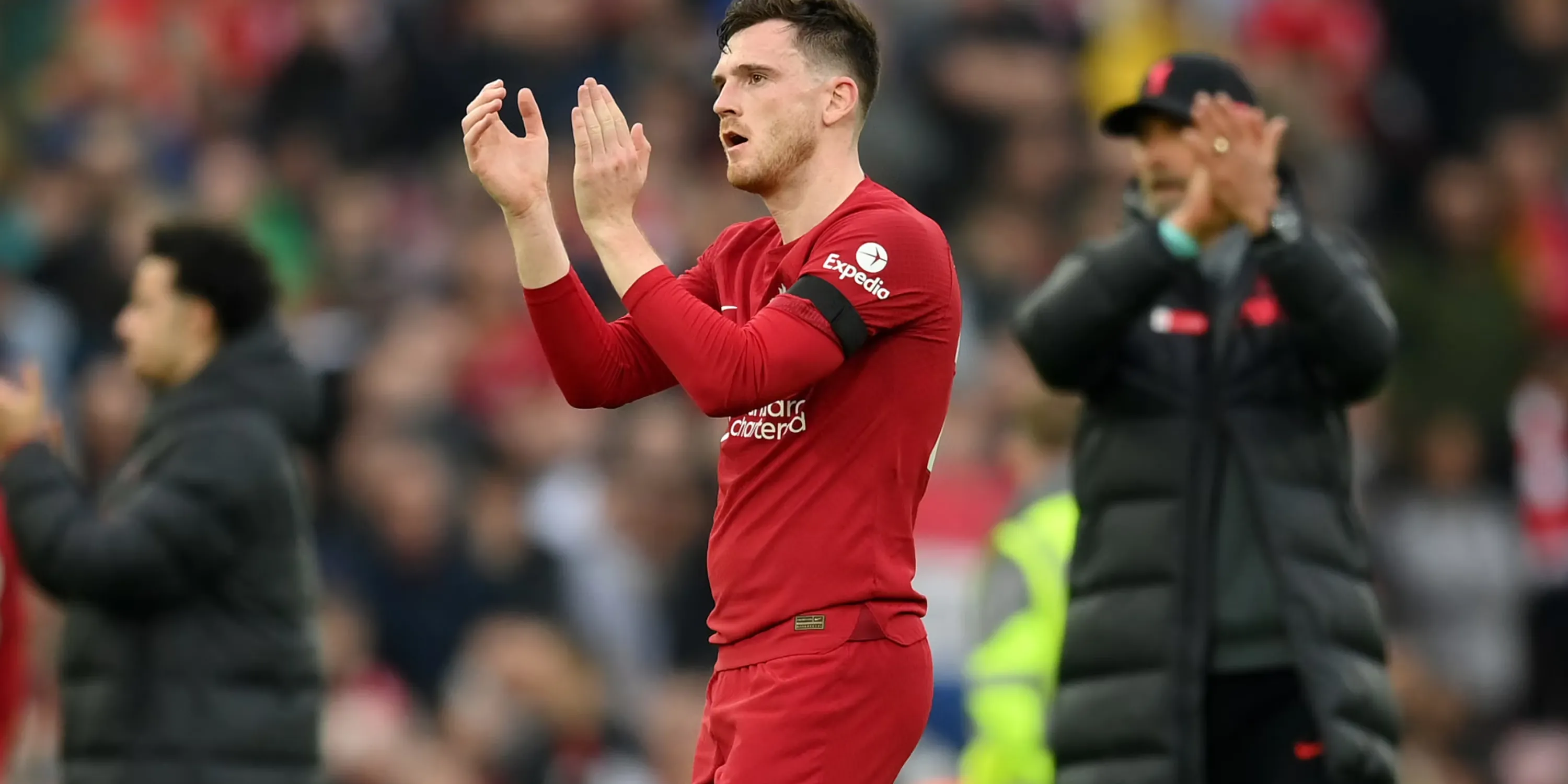 Andy Robertson ăn mừng sau pha kiến tạo tại Liverpool