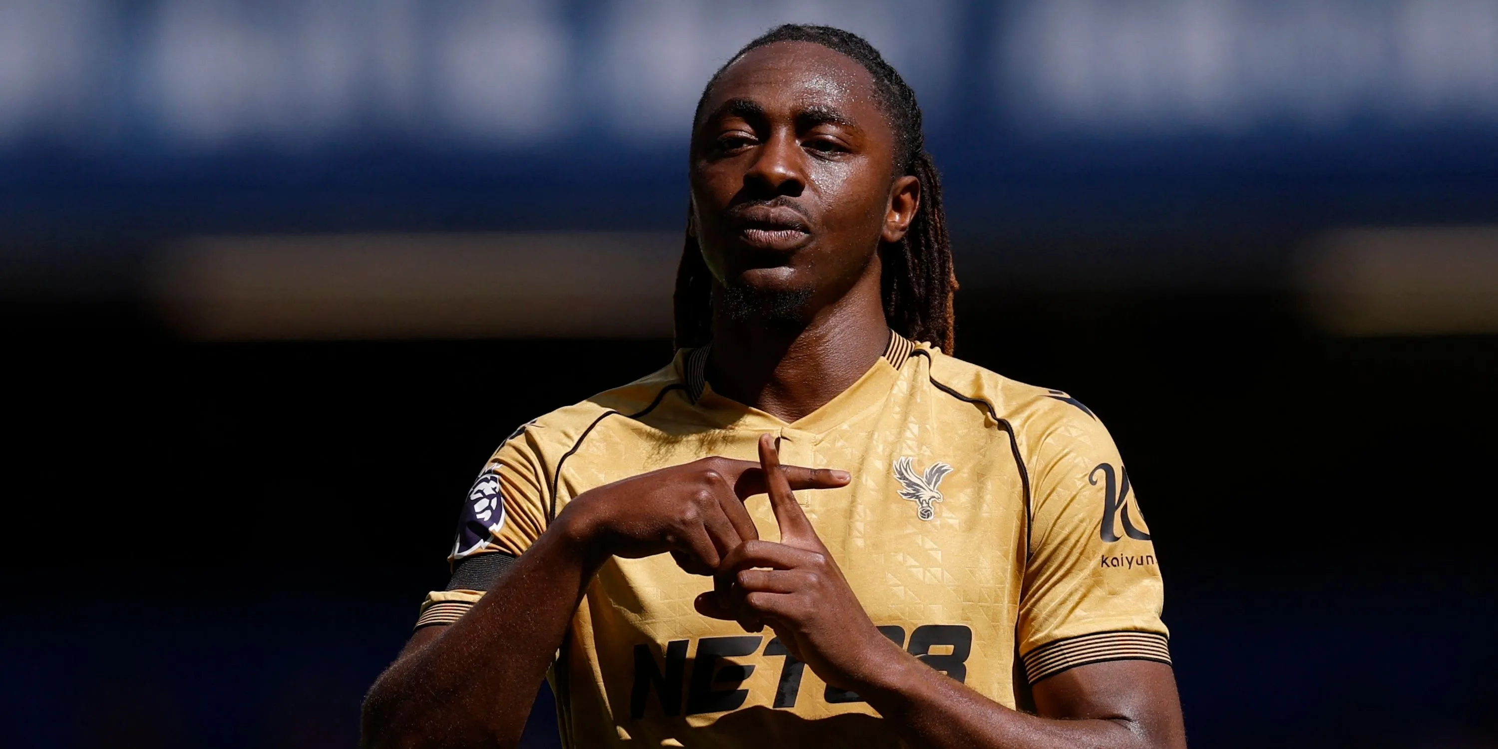 Eberechi Eze ăn mừng bàn thắng bị VAR từ chối trong trận đấu của Crystal Palace