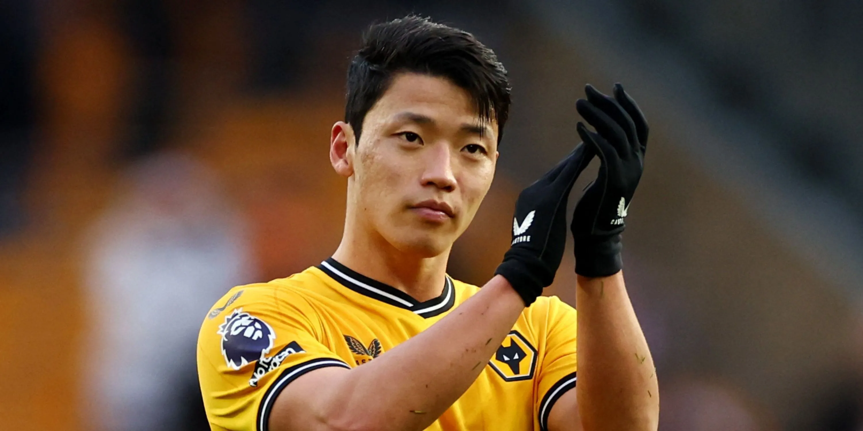 Hwang Hee-chan trong màu áo Wolves thi đấu tại Ngoại hạng Anh, tiền đạo được Crystal Palace quan tâm