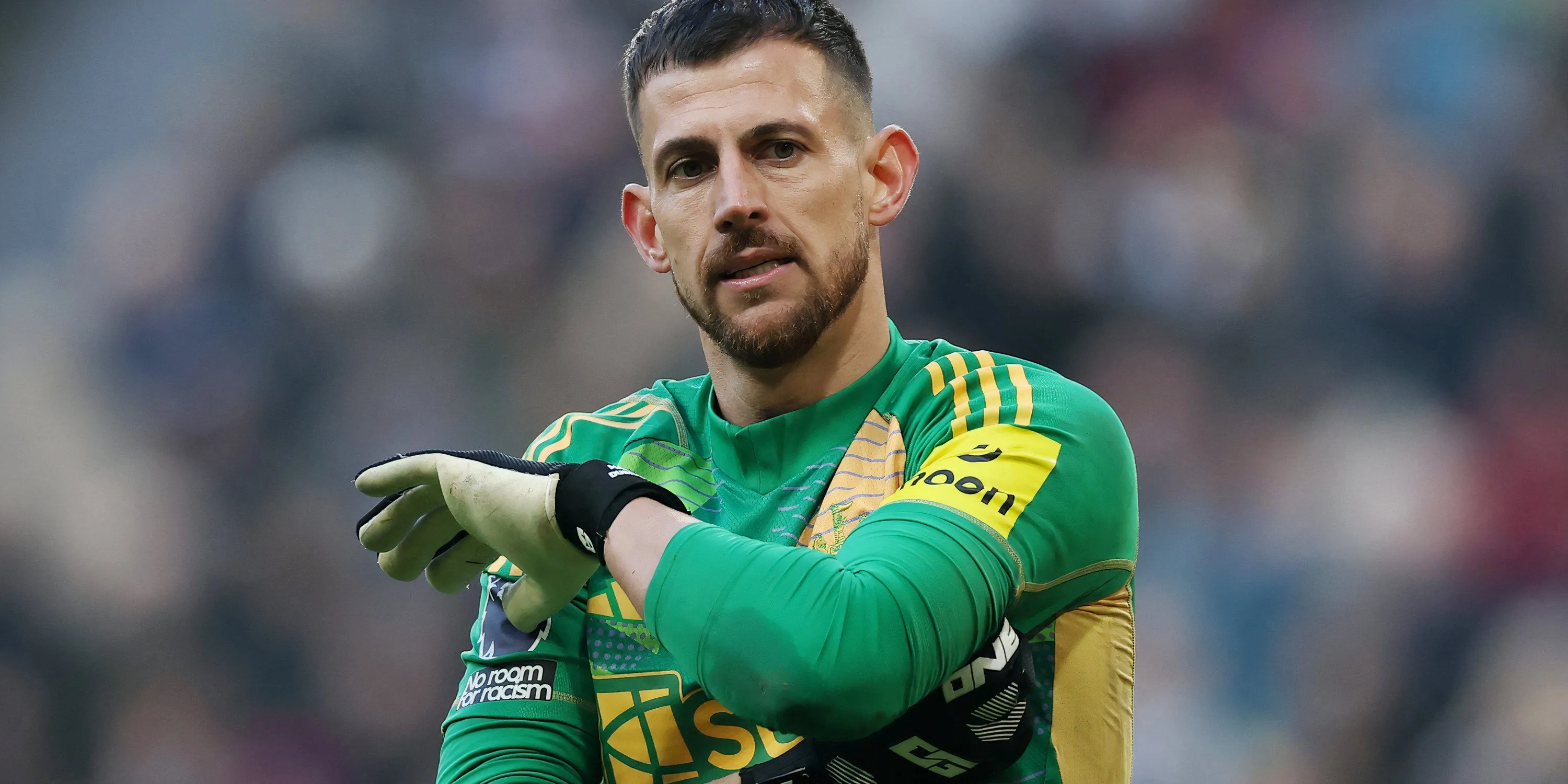Martin Dubravka, thủ thành Newcastle đang được Burnley theo đuổi