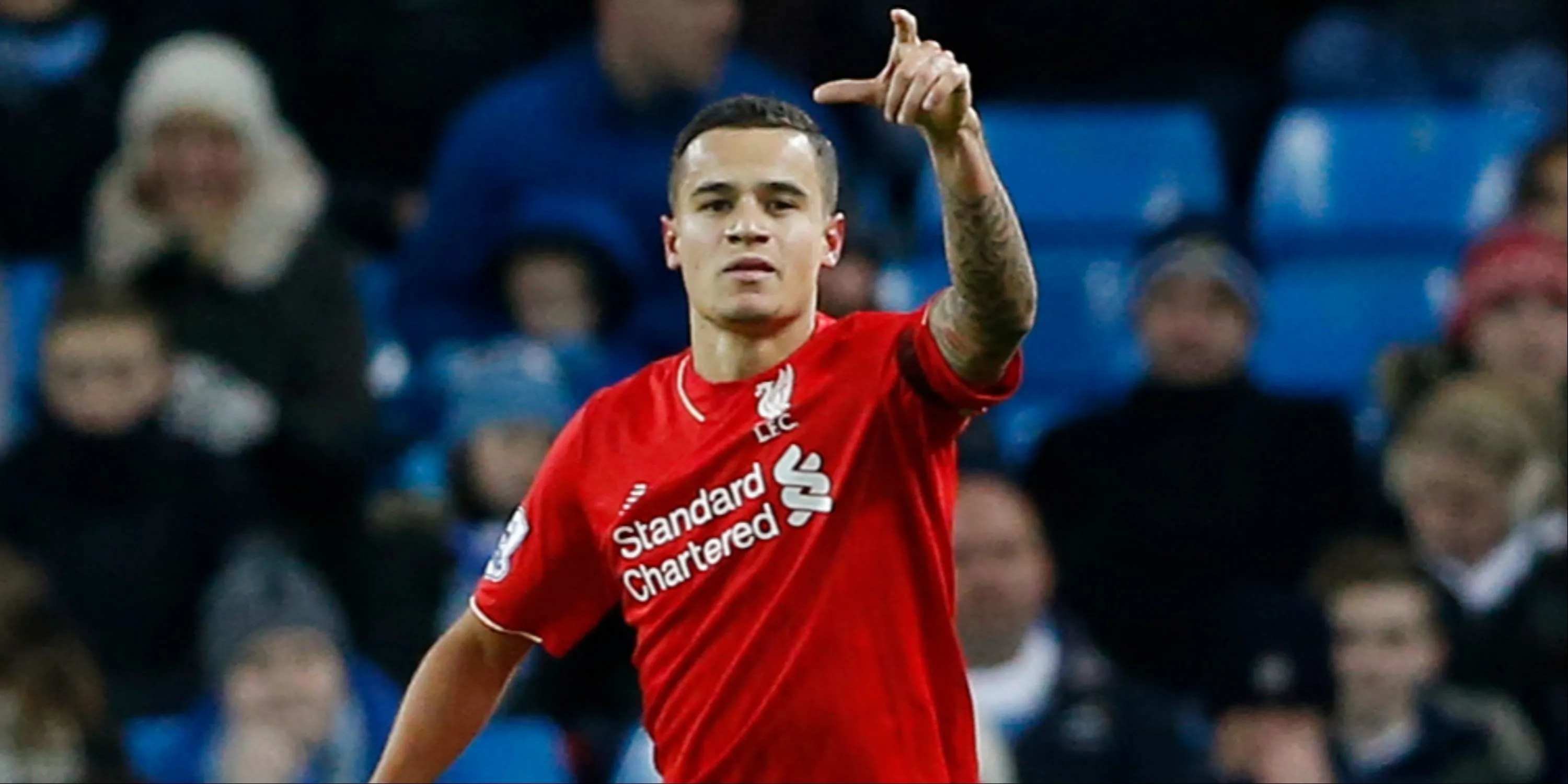 Philippe Coutinho thể hiện kỹ thuật rê bóng trong màu áo Liverpool