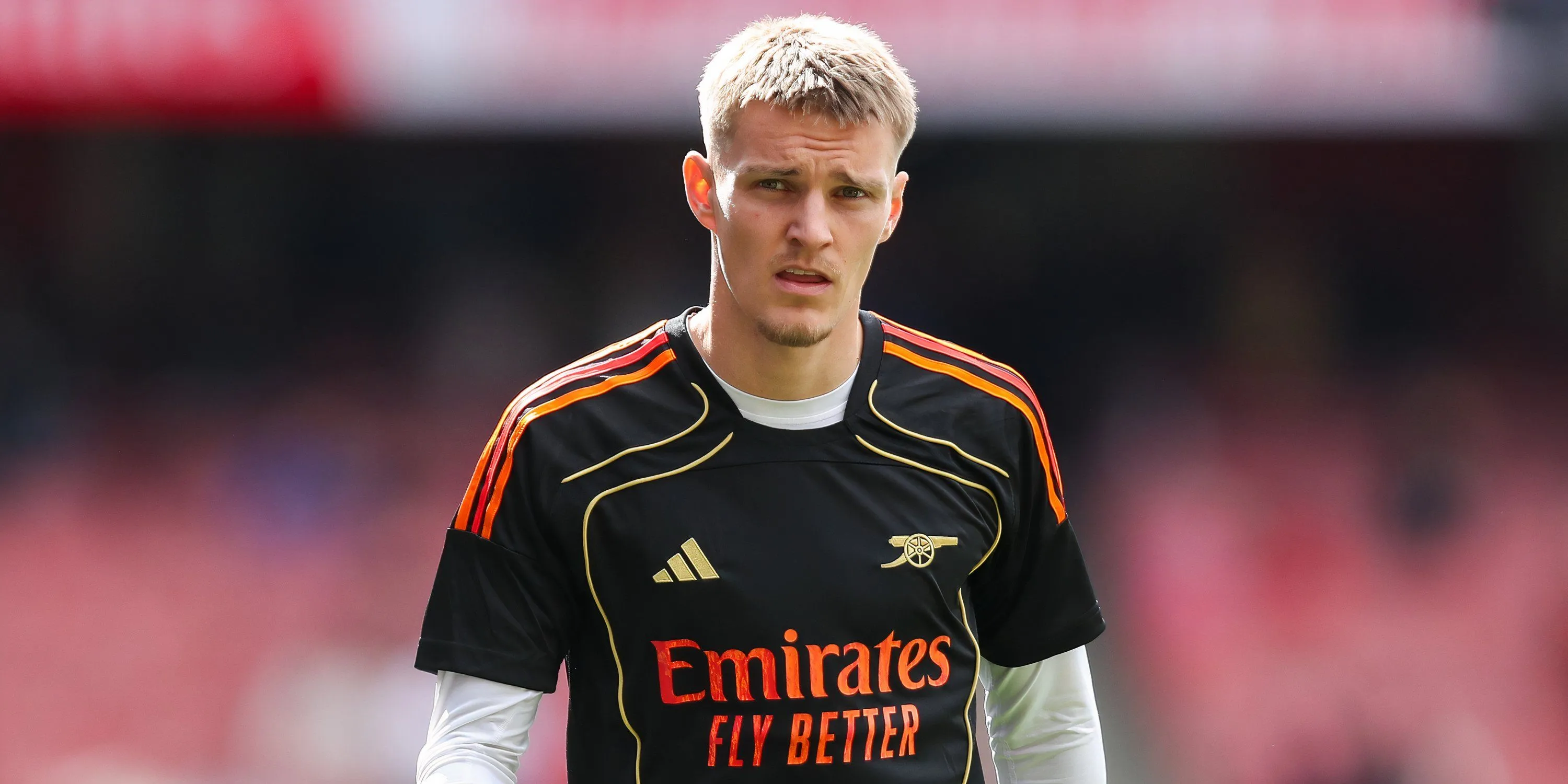 Đội trưởng Martin Odegaard khởi động cùng Arsenal