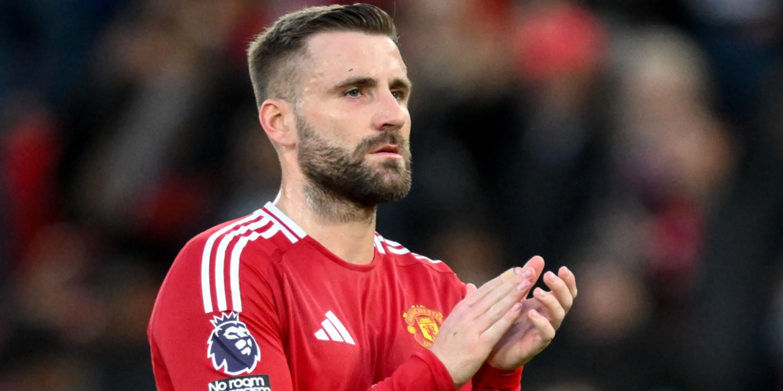 Hậu vệ Luke Shaw của Manchester United, cầu thủ đang đối mặt với tương lai không chắc chắn tại Old Trafford.