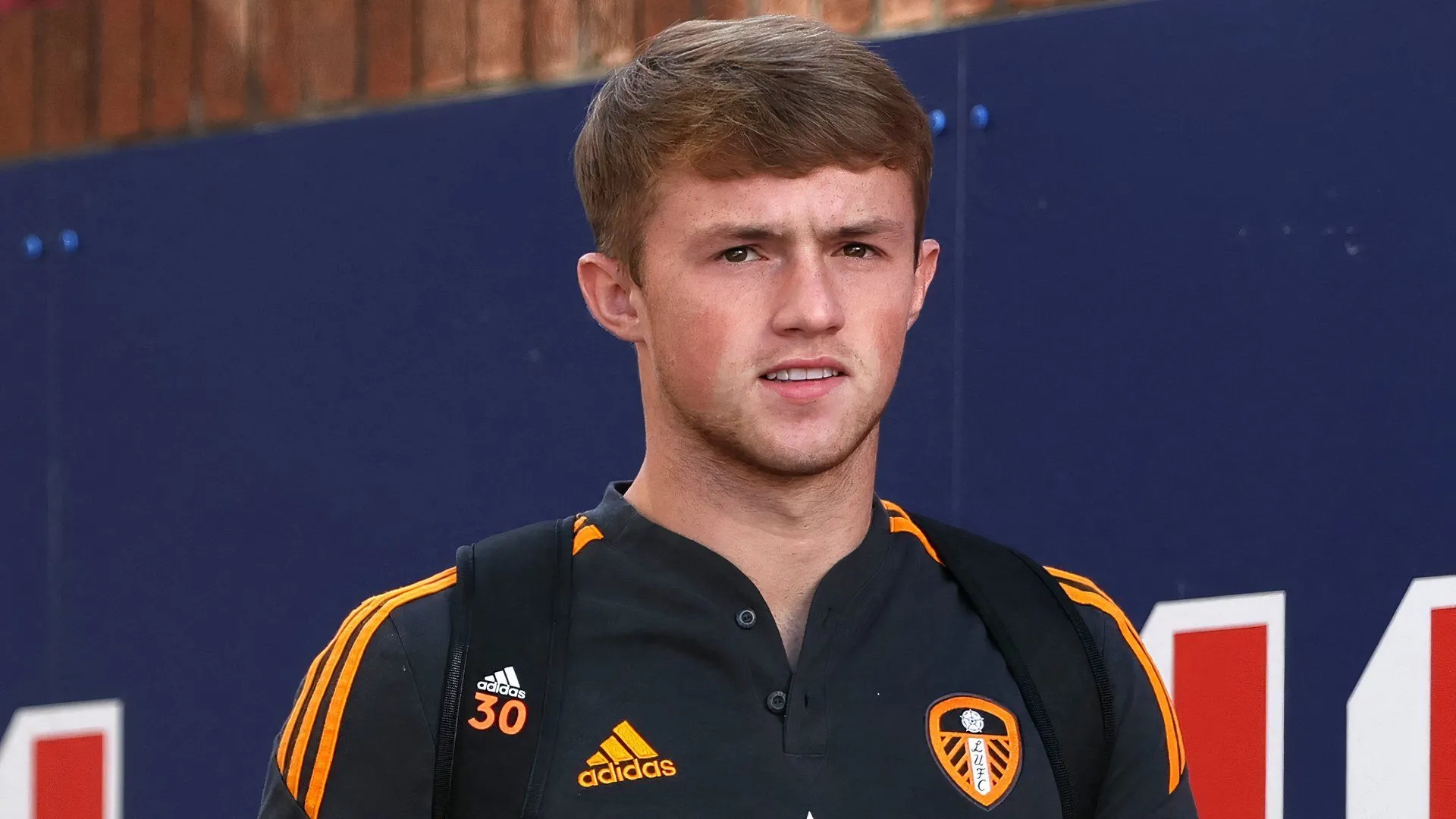 Joe Gelhardt khoác áo Leeds trước khi trở lại Hull theo hợp đồng cho mượn